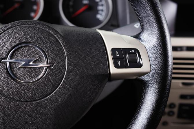 Opel Astra H Рестайлинг с пробегом 2007 года, цена 669 000 рублей, 267000 км, хэтчбек, Автокод Объявления