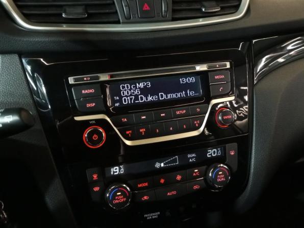 Nissan Qashqai II с пробегом 2017 года, цена 1 850 000 рублей, 114350 км, внедорожник, Автокод Объявления