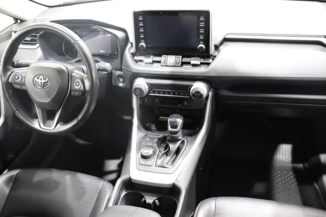Toyota RAV4 V (XA50) с пробегом 2021 года, цена 3 320 000 рублей, 41512 км, внедорожник, Автокод Объявления