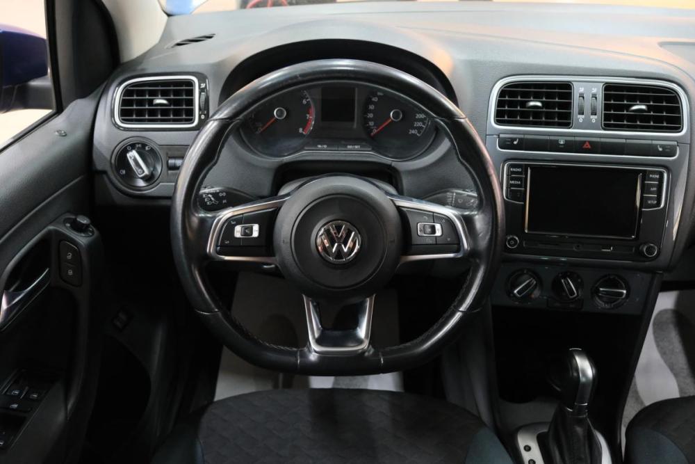 Volkswagen Polo V Рестайлинг Омск  - изображение 14