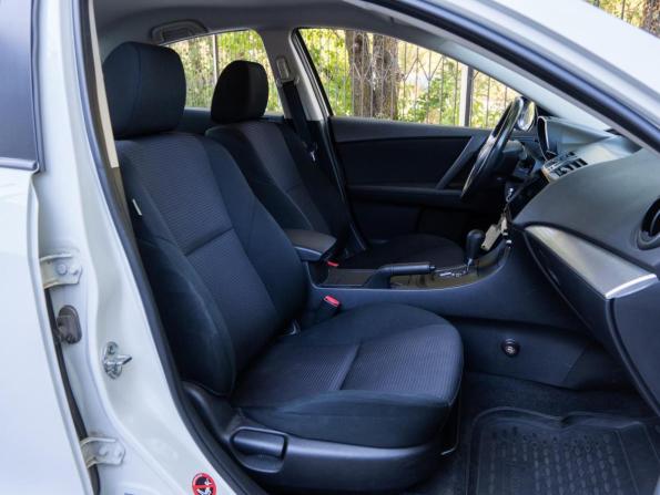 Mazda 3 II (BL) Рестайлинг с пробегом 2013 года, цена 1 120 000 рублей, 71240 км, седан, Автокод Объявления