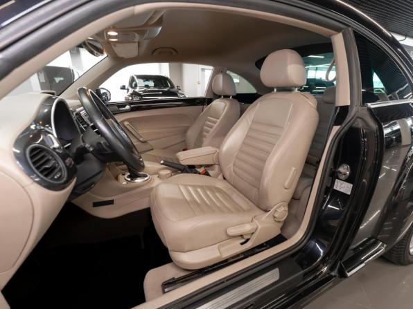 Volkswagen Beetle II (A5) с пробегом 2014 года, цена 2 150 000 рублей, 105984 км, хэтчбек, Автокод Объявления