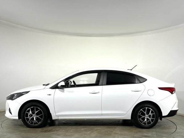 Hyundai Solaris II Рестайлинг с пробегом 2021 года, цена 1 600 000 рублей, 94058 км, седан, Автокод Объявления