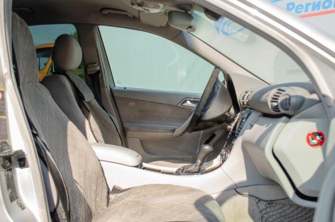 Mercedes-Benz C-Класс II (W203) Рестайлинг с пробегом 2005 года, цена 444 000 рублей, 355900 км, седан, Автокод Объявления