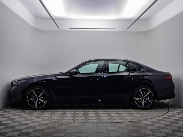 BMW 5 серии VIII (G60/G61/G68) с пробегом 2025 года, цена 11 990 000 рублей, 15000 км, седан, Автокод Объявления