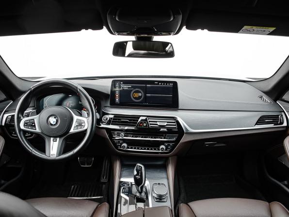 BMW 5 серии VII (G30/G31/G38) Рестайлинг с пробегом 2020 года, цена 6 070 000 рублей, 45893 км, седан, Автокод Объявления