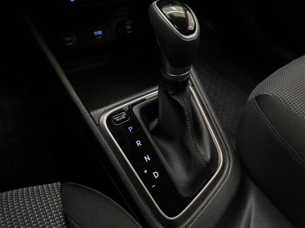 Hyundai Solaris II Рестайлинг с пробегом 2021 года, цена 1 850 000 рублей, 40000 км, седан, Автокод Объявления