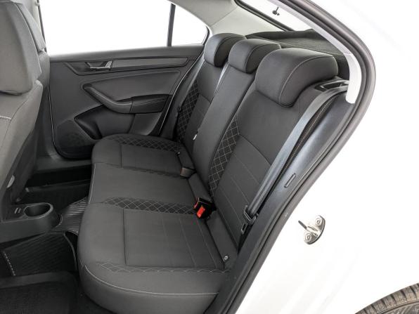 Skoda Rapid II с пробегом 2020 года, цена 1 440 000 рублей, 86090 км, лифтбек, Автокод Объявления