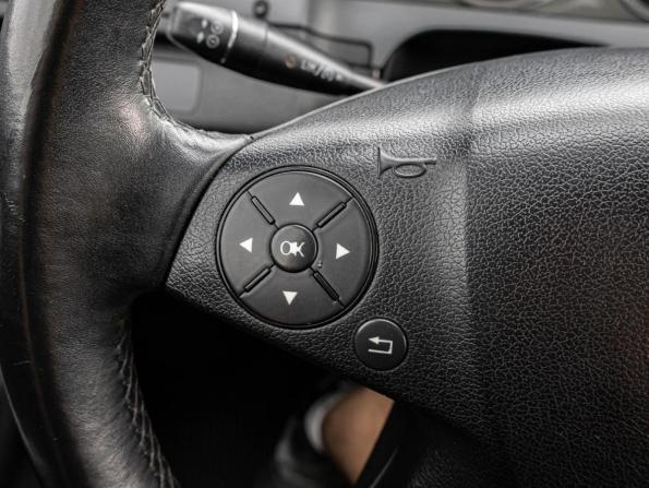 Mercedes-Benz C-Класс III (W204) с пробегом 2009 года, цена 1 070 000 рублей, 278815 км, седан, Автокод Объявления