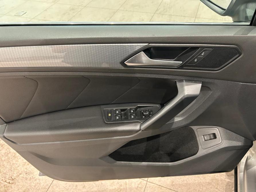 Volkswagen Tiguan II Рестайлинг Санкт-Петербург  - изображение 15