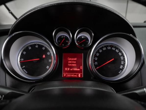 Opel Astra J Рестайлинг с пробегом 2013 года, цена 850 000 рублей, 193140 км, седан, Автокод Объявления