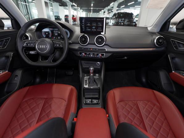 Audi Q2 I Рестайлинг с пробегом 2025 года, цена 3 750 000 рублей, 30 км, внедорожник, Автокод Объявления