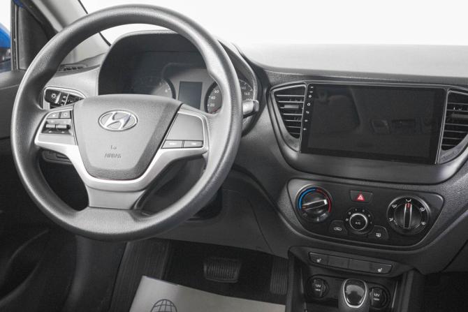 Hyundai Solaris II с пробегом 2019 года, цена 1 549 000 рублей, 52000 км, седан, Автокод Объявления