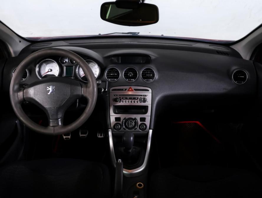 Peugeot 308 I Москва  - изображение 13