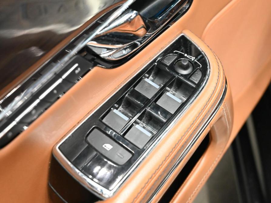 Jaguar XJ IV (X351) Екатеринбург  - изображение 11