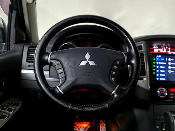 Mitsubishi Pajero IV Рестайлинг 2 с пробегом 2014 года, цена 2 248 000 рублей, 220133 км, внедорожник, Автокод Объявления