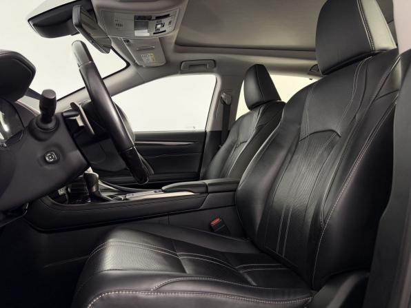 Lexus RX IV Рестайлинг с пробегом 2020 года, цена 4 790 000 рублей, 107012 км, внедорожник, Автокод Объявления