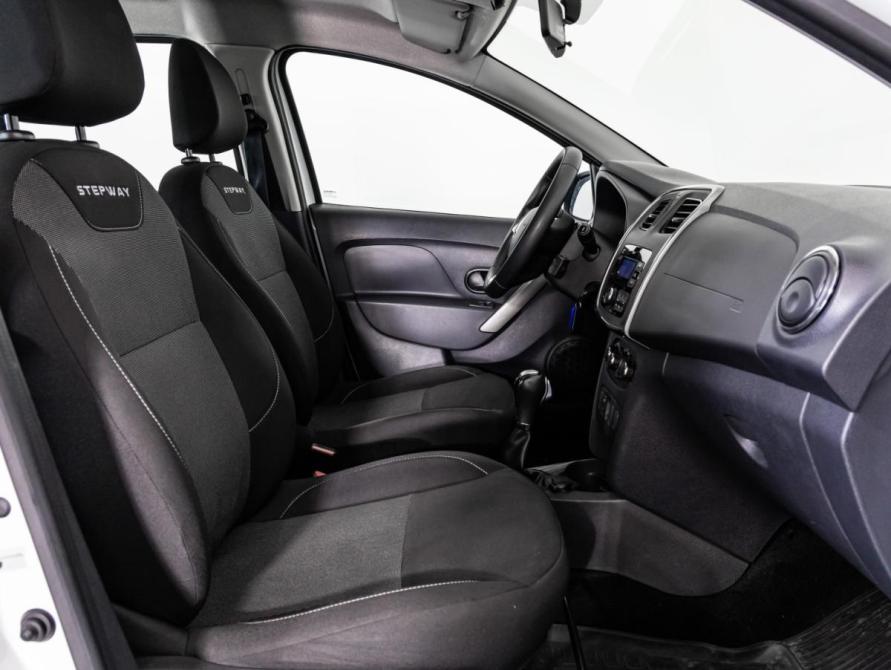 Renault Sandero II Рестайлинг Санкт-Петербург  - изображение 18