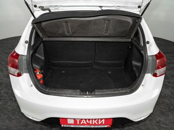 Kia Rio III Рестайлинг с пробегом 2015 года, цена 825 000 рублей, 151325 км, хэтчбек, Автокод Объявления