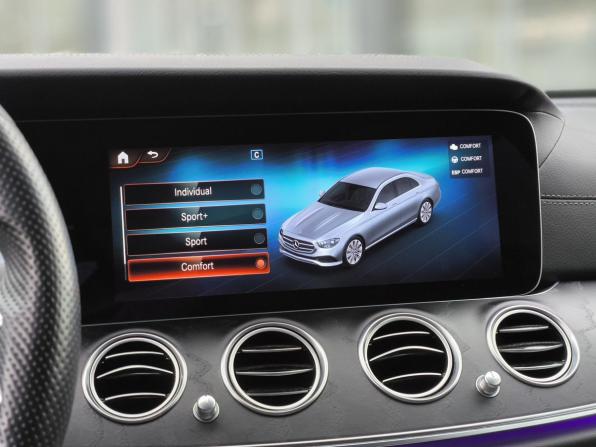 Mercedes-Benz E-Класс V (W213 S213 C238) Рестайлинг с пробегом 2021 года, цена 4 450 000 рублей, 45941 км, седан, Автокод Объявления