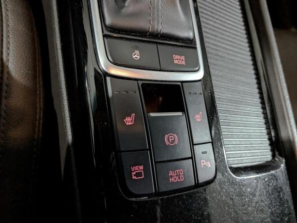 Kia Optima IV Рестайлинг с пробегом 2019 года, цена 1 855 000 рублей, 161401 км, седан, Автокод Объявления