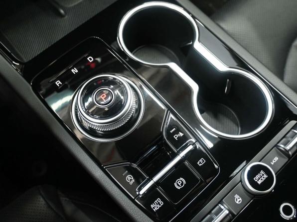 Kia K5 III Рестайлинг с пробегом 2025 года, цена 4 549 900 рублей, 4900 км, седан, Автокод Объявления
