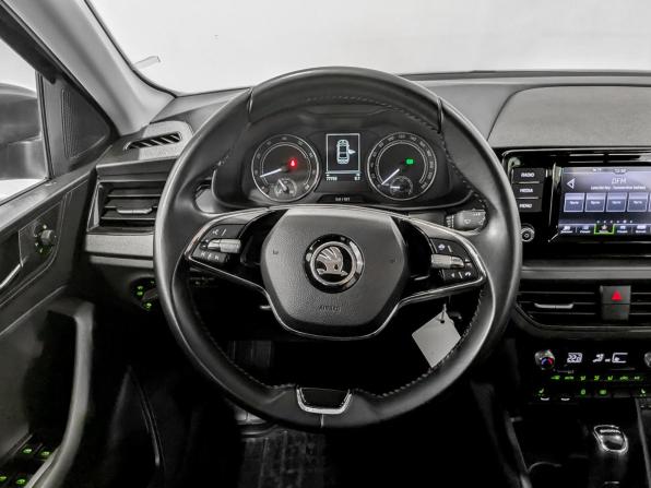Skoda Rapid II с пробегом 2022 года, цена 1 750 000 рублей, 77758 км, лифтбек, Автокод Объявления
