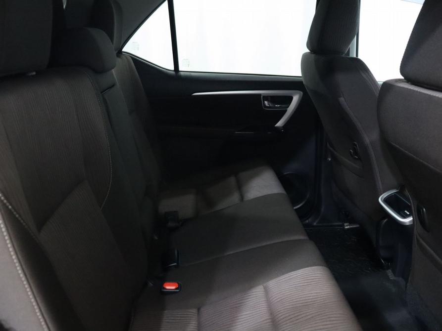 Toyota Fortuner II Москва  - изображение 21
