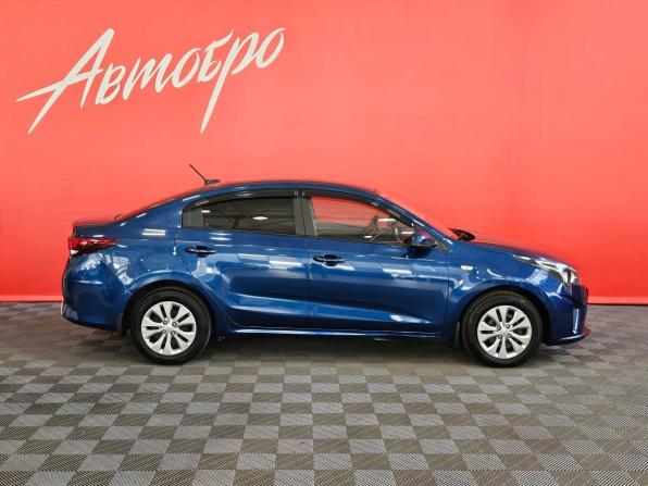 Kia Rio IV Рестайлинг с пробегом 2021 года, цена 1 599 000 рублей, 99709 км, седан, Автокод Объявления
