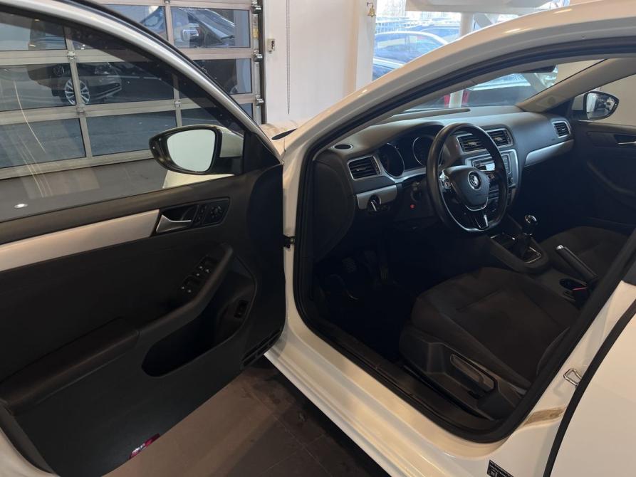 Volkswagen Jetta VI Рестайлинг Чебоксары  - изображение 21