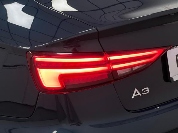 Audi A3 III (8V) Рестайлинг с пробегом 2018 года, цена 1 999 001 рубль, 111527 км, седан, Автокод Объявления