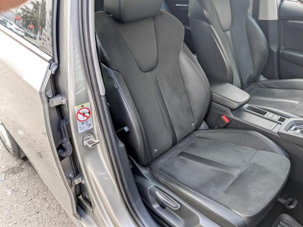 Skoda Octavia IV (A8) с пробегом 2021 года, цена 2 400 000 рублей, 75851 км, лифтбек, Автокод Объявления