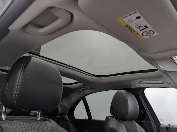 Mercedes-Benz E-Класс V (W213 S213 C238) с пробегом 2018 года, цена 3 490 000 рублей, 73606 км, седан, Автокод Объявления