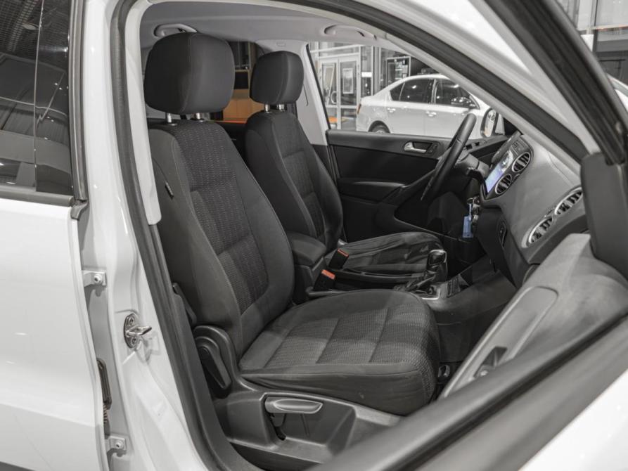 Volkswagen Tiguan I Рестайлинг Мурманск  - изображение 8