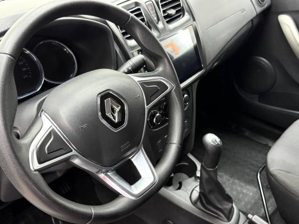Renault Logan II Рестайлинг с пробегом 2020 года, цена 999 900 рублей, 80565 км, седан, Автокод Объявления