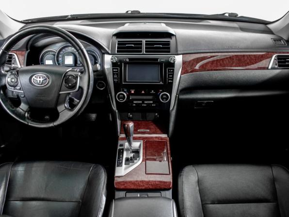 Toyota Camry VII (XV50) с пробегом 2013 года, цена 1 420 000 рублей, 256000 км, седан, Автокод Объявления