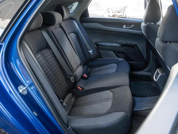 Kia K5 III с пробегом 2022 года, цена 2 540 000 рублей, 63723 км, седан, Автокод Объявления