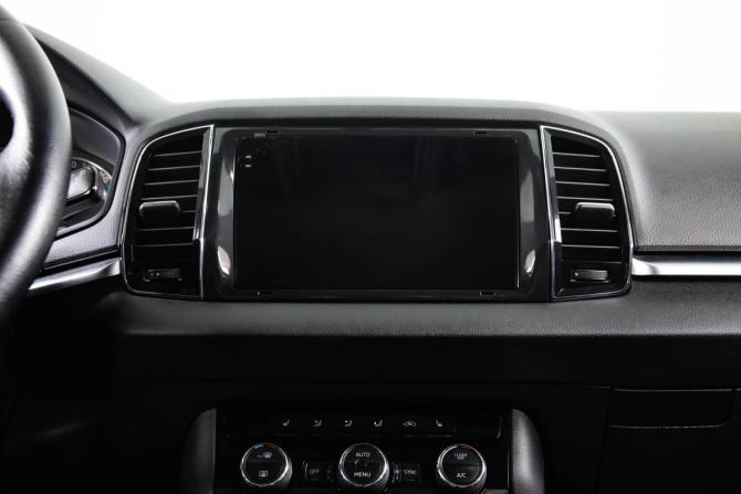 Skoda Karoq I с пробегом 2020 года, цена 2 549 000 рублей, 66500 км, внедорожник, Автокод Объявления