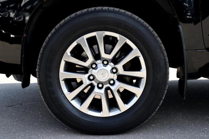 Toyota Land Cruiser Prado 150 Series Рестайлинг 2 с пробегом 2018 года, цена 4 490 000 рублей, 175172 км, внедорожник, Автокод Объявления