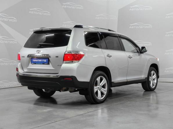 Toyota Highlander II (XU40) Рестайлинг с пробегом 2011 года, цена 1 999 000 рублей, 186179 км, внедорожник, Автокод Объявления