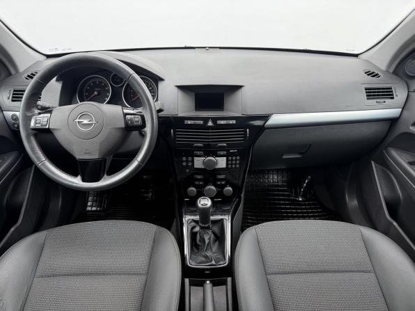 Opel Astra H Рестайлинг с пробегом 2008 года, цена 650 000 рублей, 116754 км, универсал, Автокод Объявления