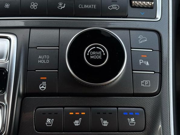 Hyundai Santa Fe IV Рестайлинг с пробегом 2021 года, цена 3 280 000 рублей, 123000 км, внедорожник, Автокод Объявления