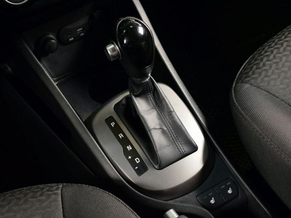 Kia Rio III Рестайлинг с пробегом 2015 года, цена 1 159 995 рублей, 123093 км, хэтчбек, Автокод Объявления