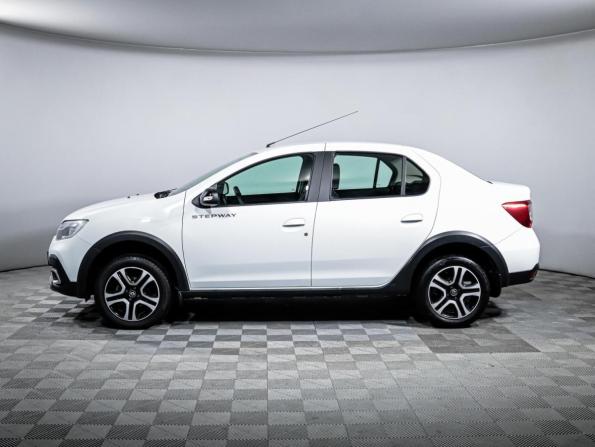 Renault Logan II Рестайлинг с пробегом 2022 года, цена 1 250 000 рублей, 111377 км, седан, Автокод Объявления