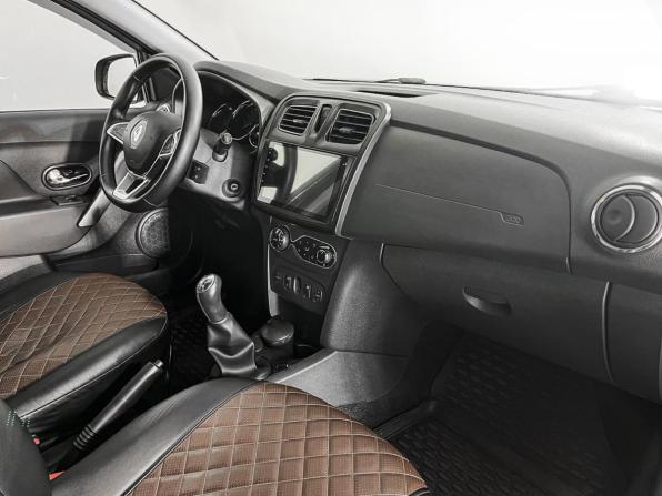 Renault Sandero II Рестайлинг с пробегом 2019 года, цена 1 205 000 рублей, 105260 км, хэтчбек, Автокод Объявления