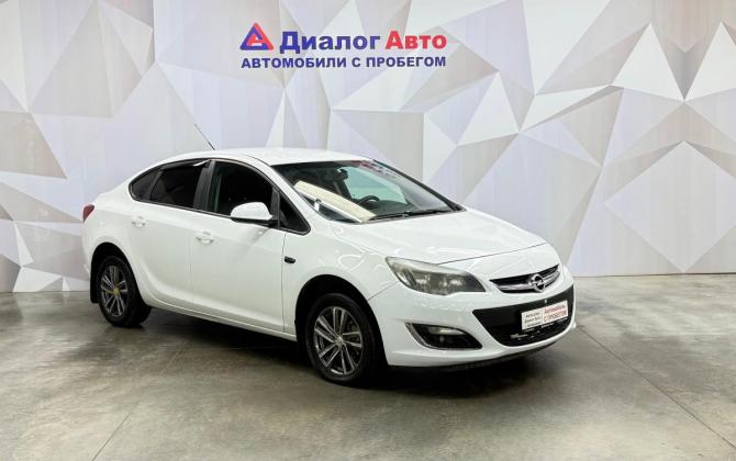 Opel Astra J Рестайлинг с пробегом 2012 года, цена 580 000 рублей, 230236 км, седан, Автокод Объявления