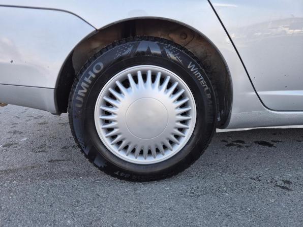Toyota Platz с пробегом 2000 года, цена 395 000 рублей, 216992 км, седан, Автокод Объявления