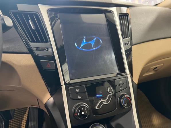 Hyundai Sonata VI (YF) с пробегом 2012 года, цена 1 095 000 рублей, 253445 км, седан, Автокод Объявления