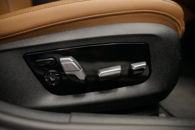 BMW 5 серии VII (G30/G31/G38) Рестайлинг с пробегом 2020 года, цена 4 172 000 рублей, 120000 км, седан, Автокод Объявления