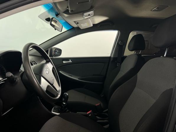 Hyundai Solaris I с пробегом 2014 года, цена 615 000 рублей, 214000 км, седан, Автокод Объявления